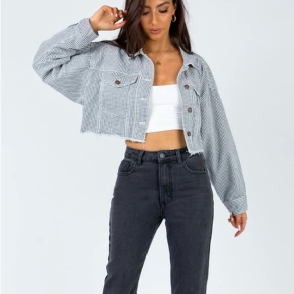 Princess Polly Nixi Jacket. Cropped checkered Jacket. Raw Edge. Size 6. - Picture 3 of 8